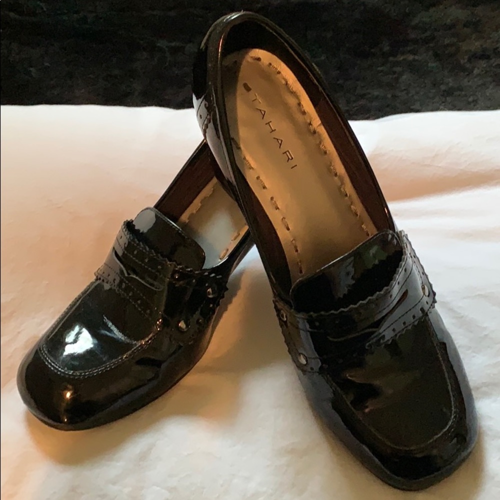 Tahari black patent loader heels